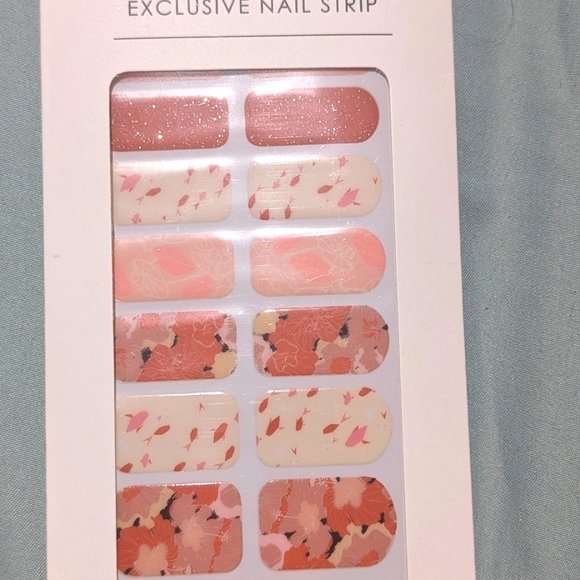 Fighting Eel Other - Fighting Eel nail wrap